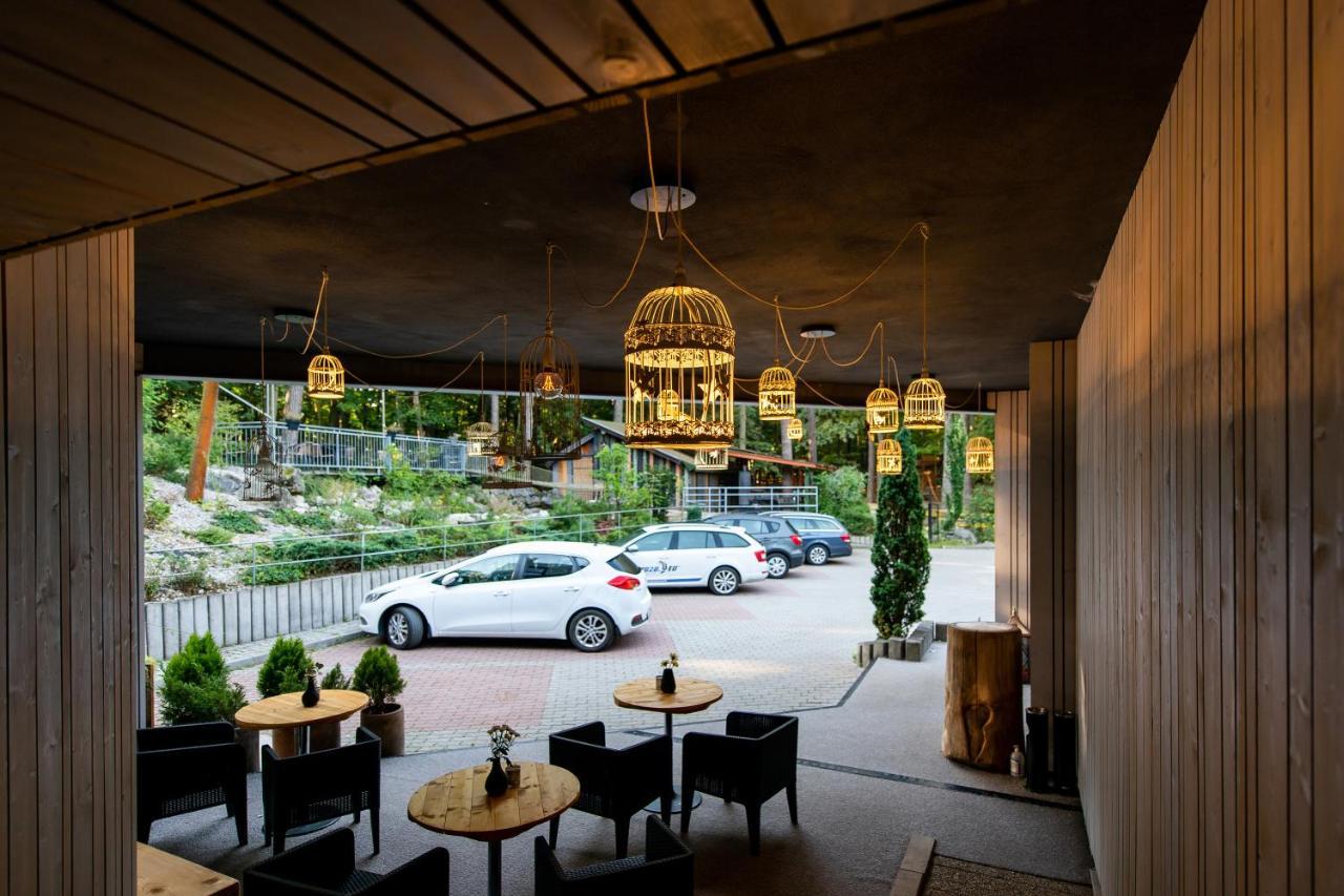 Hotel Veverica Trenčín Zewnętrze zdjęcie
